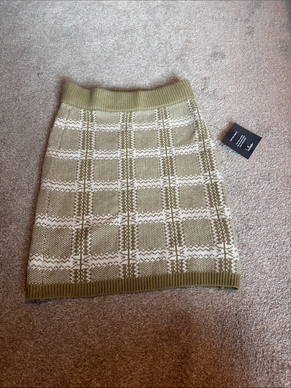Lulus best match olive green/ivory plaid sweater mini skirt size medium